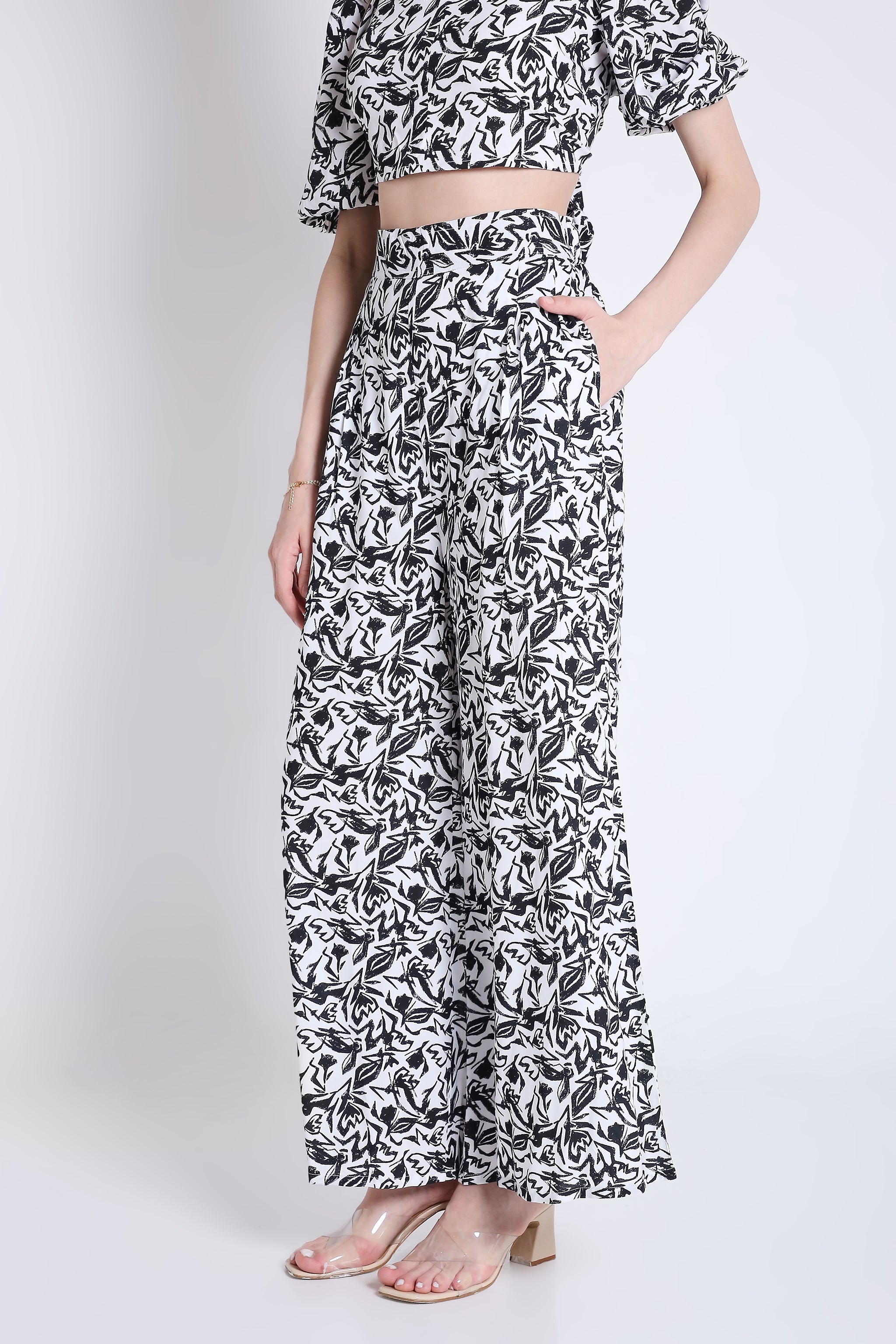 Short Sleeve Crop Top FRENCH THEORY