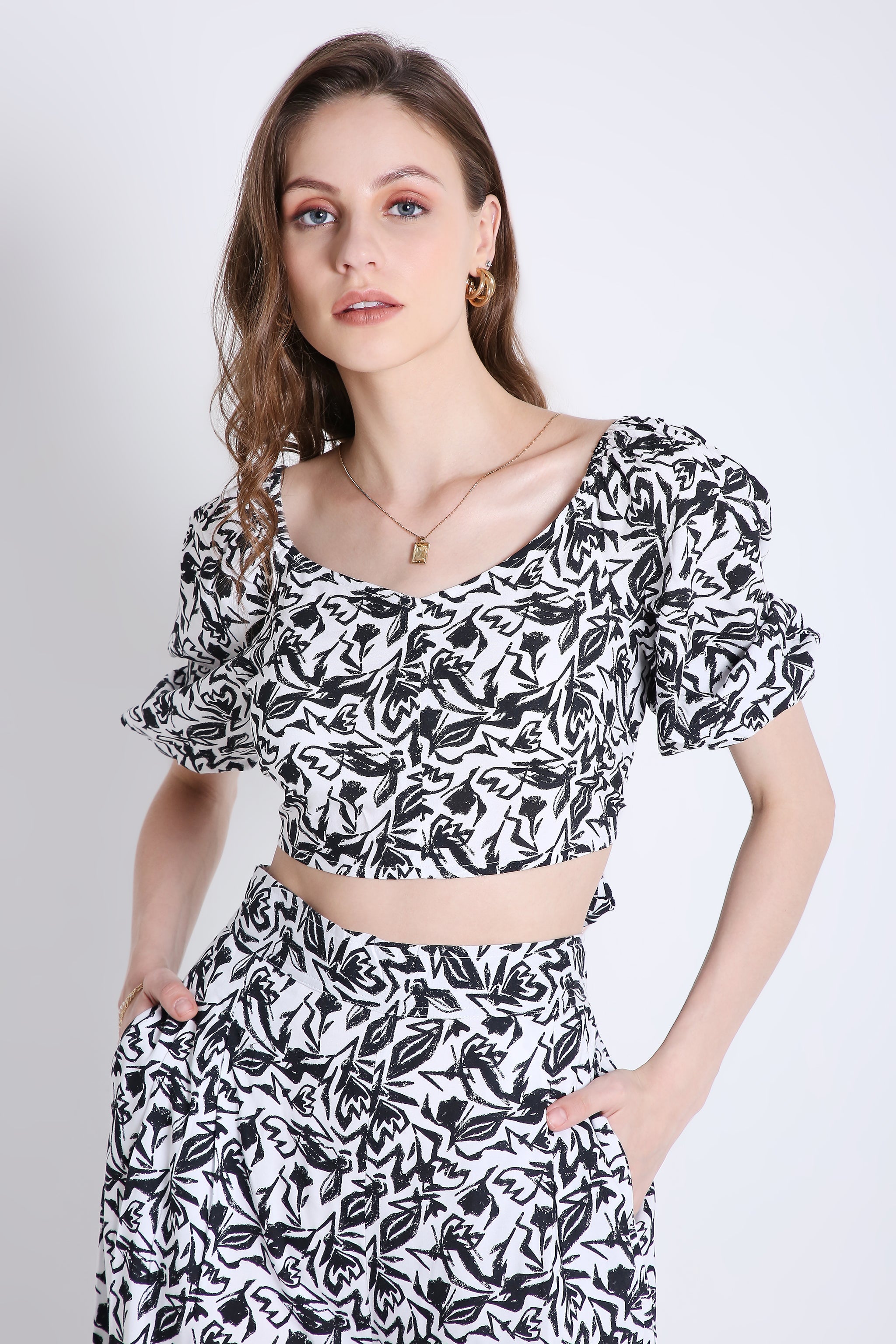 Short Sleeve Crop Top FRENCH THEORY