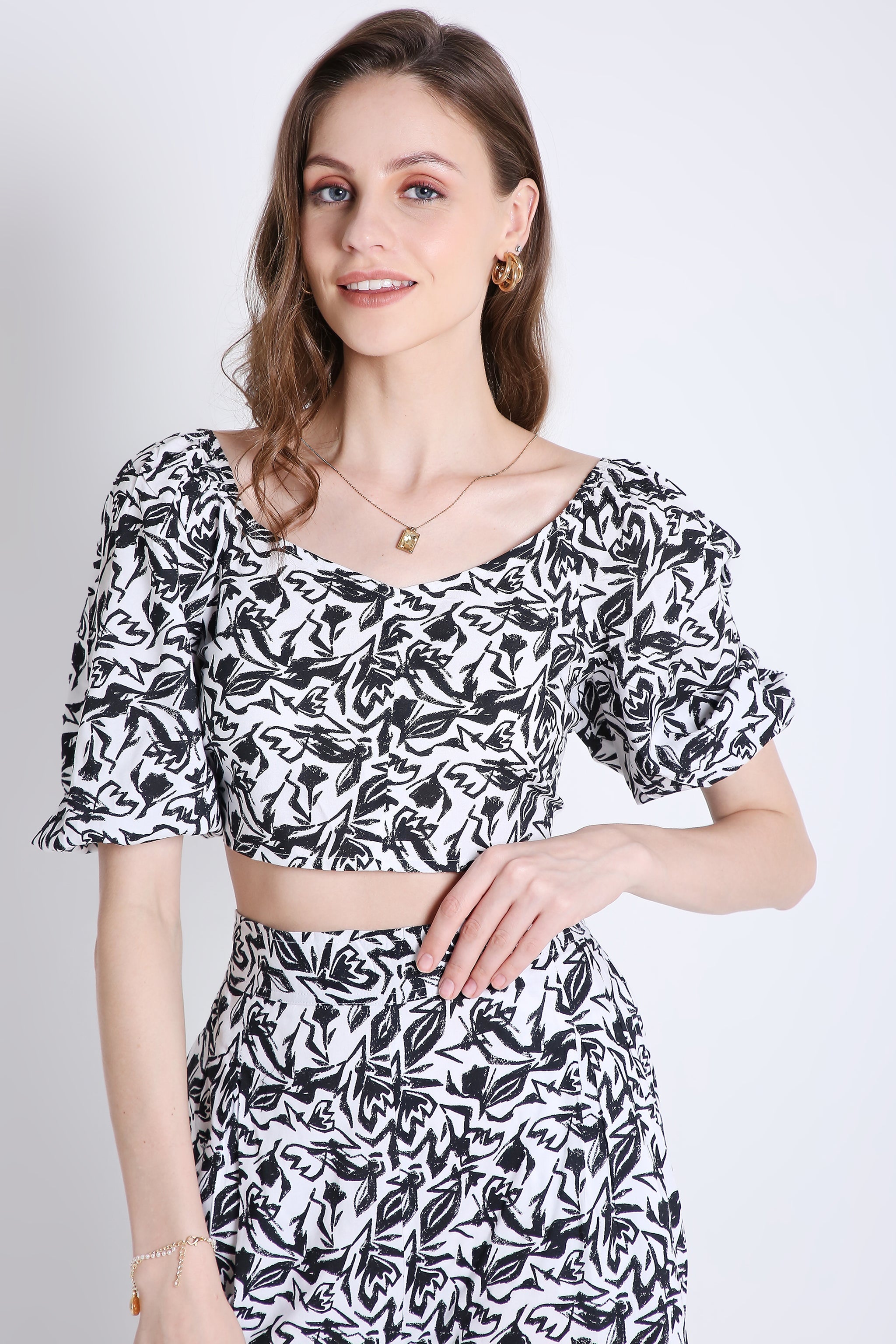 Short Sleeve Crop Top FRENCH THEORY